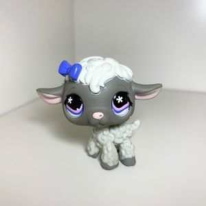 RARE Littlest Pet Shop - Little Lamb w/ Blue Bow